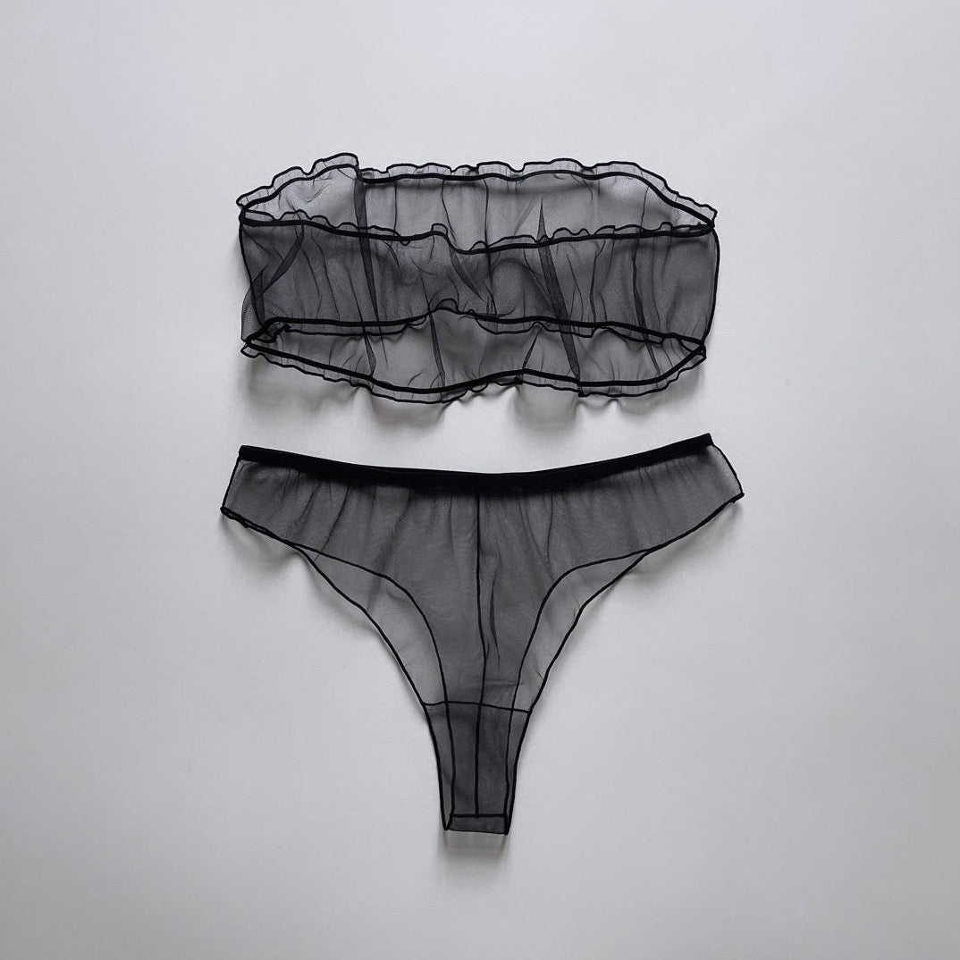 BLACK DIAMOND SET BANDEAU AND STRING