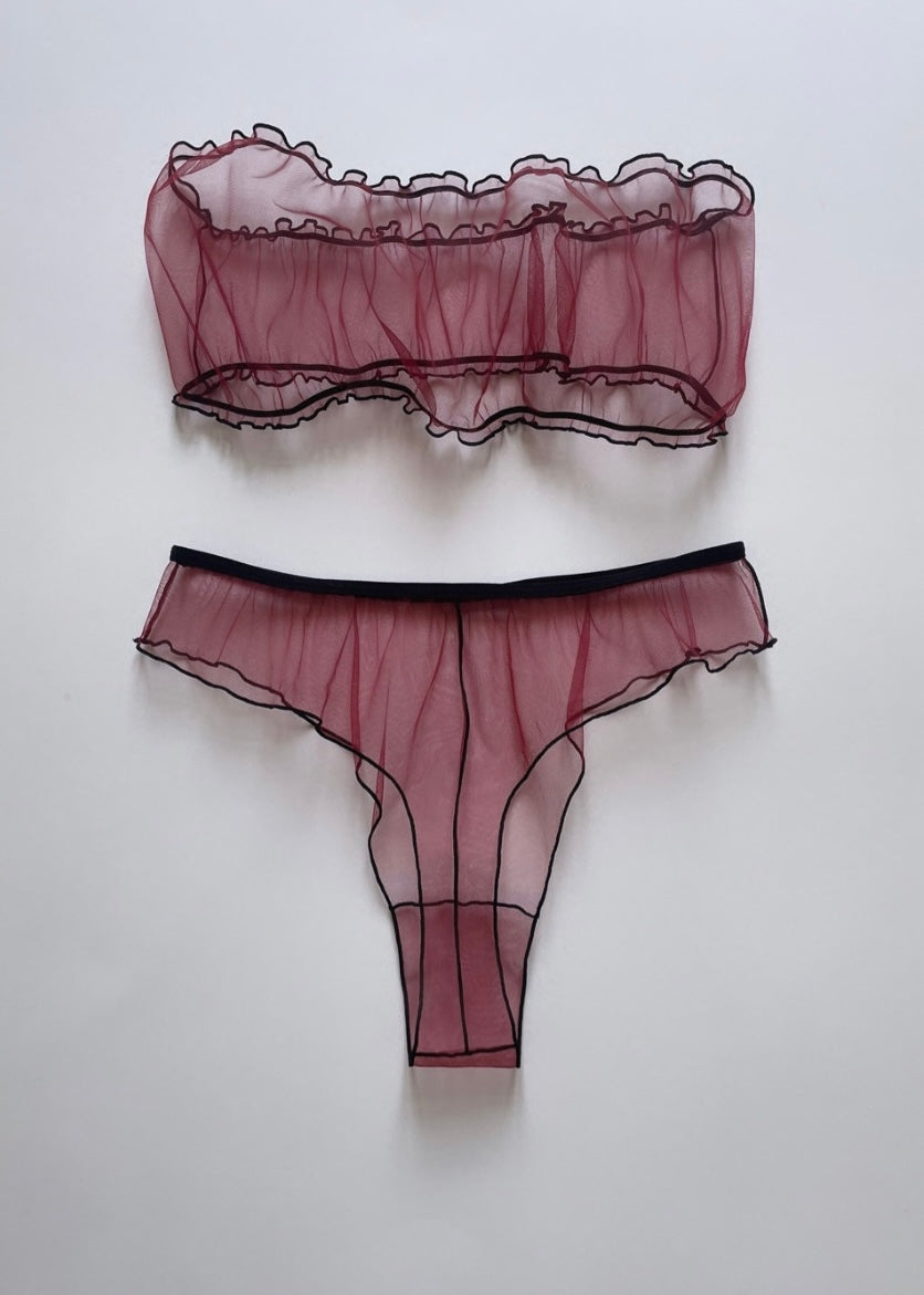 BURGUNDY SET BANDEAU AND STRING