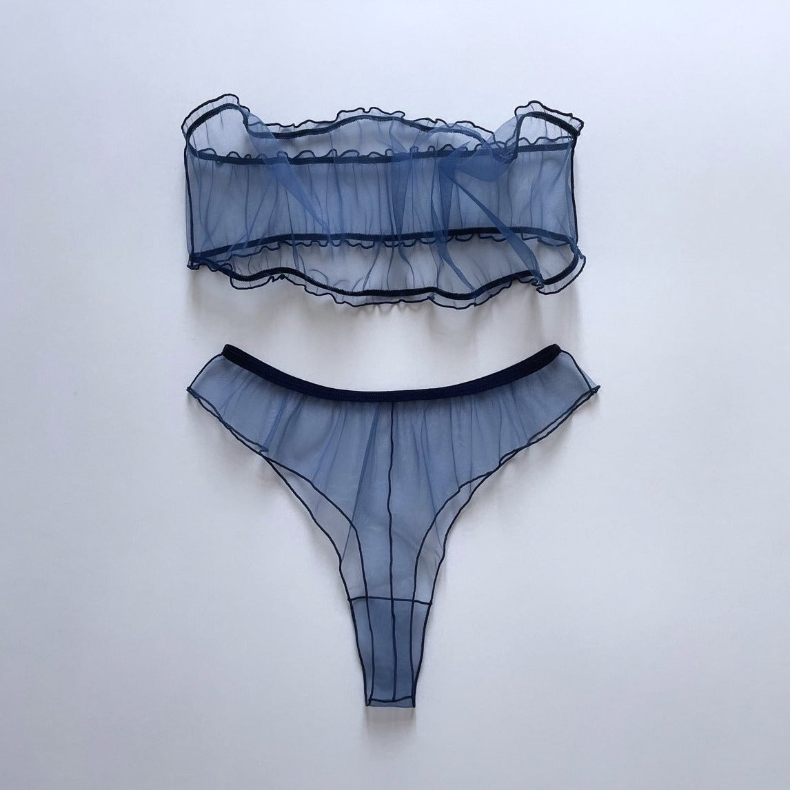 SET BANDEAU AND STRING PANTY OCEAN BLUE COLOR