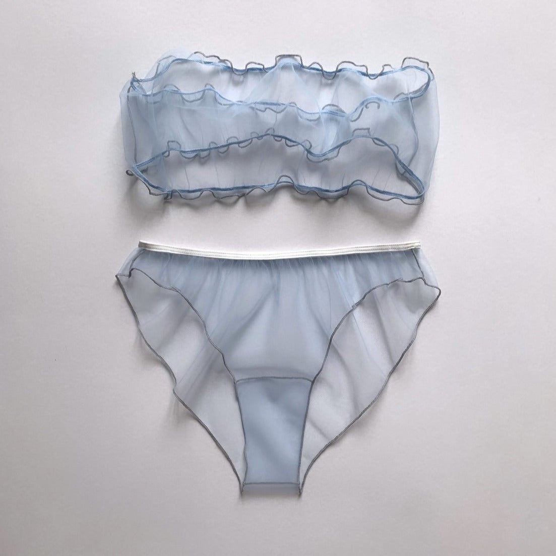 SKY HIGH SET BANDEAU AND KNICKERS